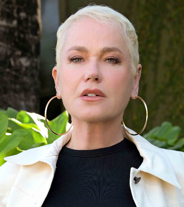 Xuxa detona Mara Maravilha após 40 posts sobre a turnê: "Querendo pegar carona na nave"