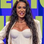 Gracyanne Barbosa se muda da casa da família de Belo e explica o motivo