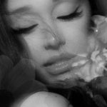 Ariana Grande dedicou "Bad Thing (Bunny Hop)" a Ricky Alvarez e os fãs encontraram as provas
