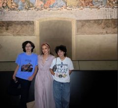 JLo leva os gêmeos pra Itália antes de ficar com o ninho vazio