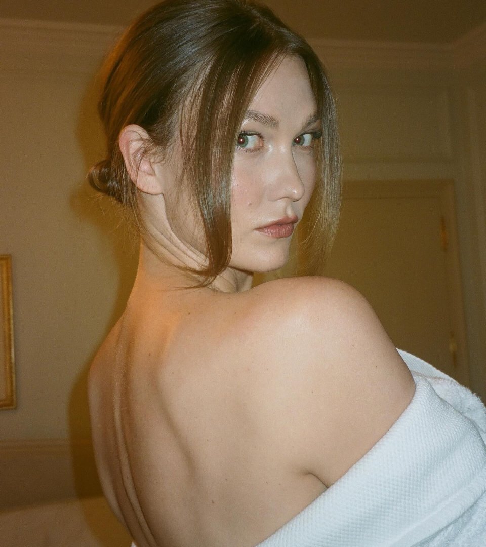 Karlie Kloss no casamento de Taylor Swift: "eles formam um casal incrível"