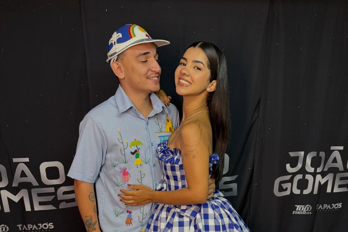 João Gomes comenta foto de Ary Mirelle de biquíni e a internet já estava de olho