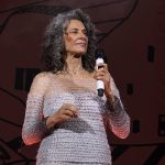 Simone estreia "Que mulher é essa?" no Vivo Rio e acerta em cheio