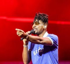 Jon Batiste transforma o Rock in Rio em culto: do samba a Beethoven sem parar