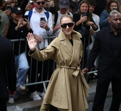 Celine Dion volta aos palcos em Paris depois de 6 anos e revela: "tudo está voltando à minha memória agora"