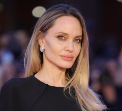 Angelina Jolie estaria pronta pra novo romance, mas com exigências