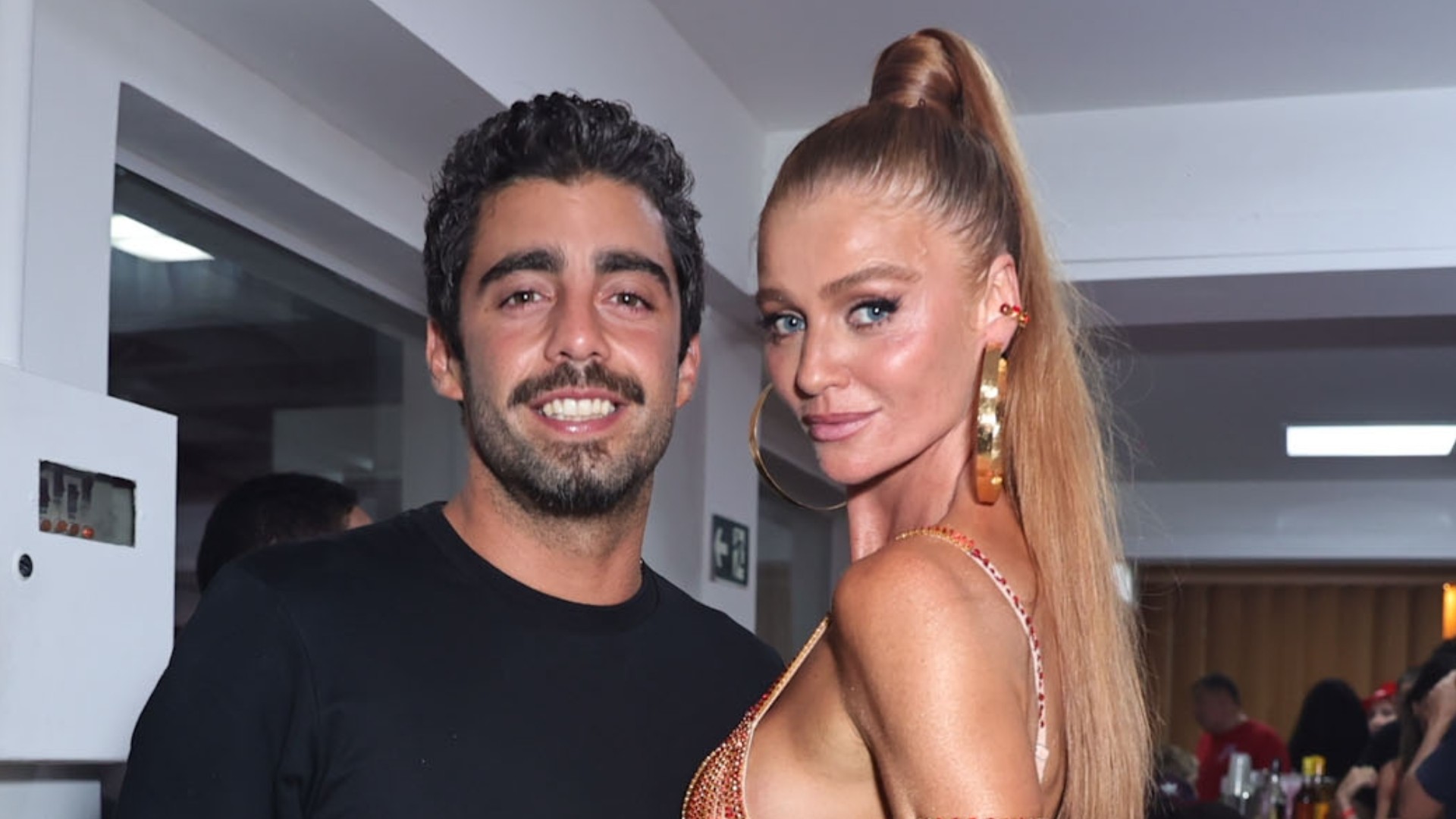 Cintia Dicker abre o jogo sobre volta com Pedro Scooby e rebate rumores