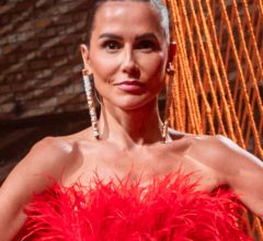 Deborah Secco volta como Bruna Surfistinha e já anuncia o fim da era sexy
