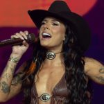 Ana Castela apaga Rincon da letra no show e a web captou o recado