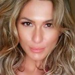 Livia Andrade nega romance com Pedro Scooby depois da carona da Beija-Flor