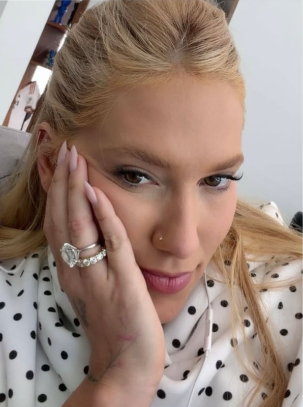 Jatinho de Virginia dá problema e ela perde jogo de Vini Jr. em Madrid