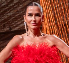 Deborah Secco fecha acordo com vizinho de 96 anos após processo de infiltração