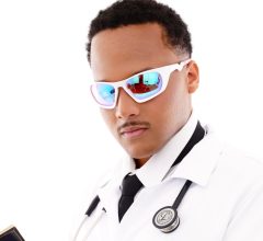 Estudante de medicina denuncia racismo após publicar ensaio de formatura