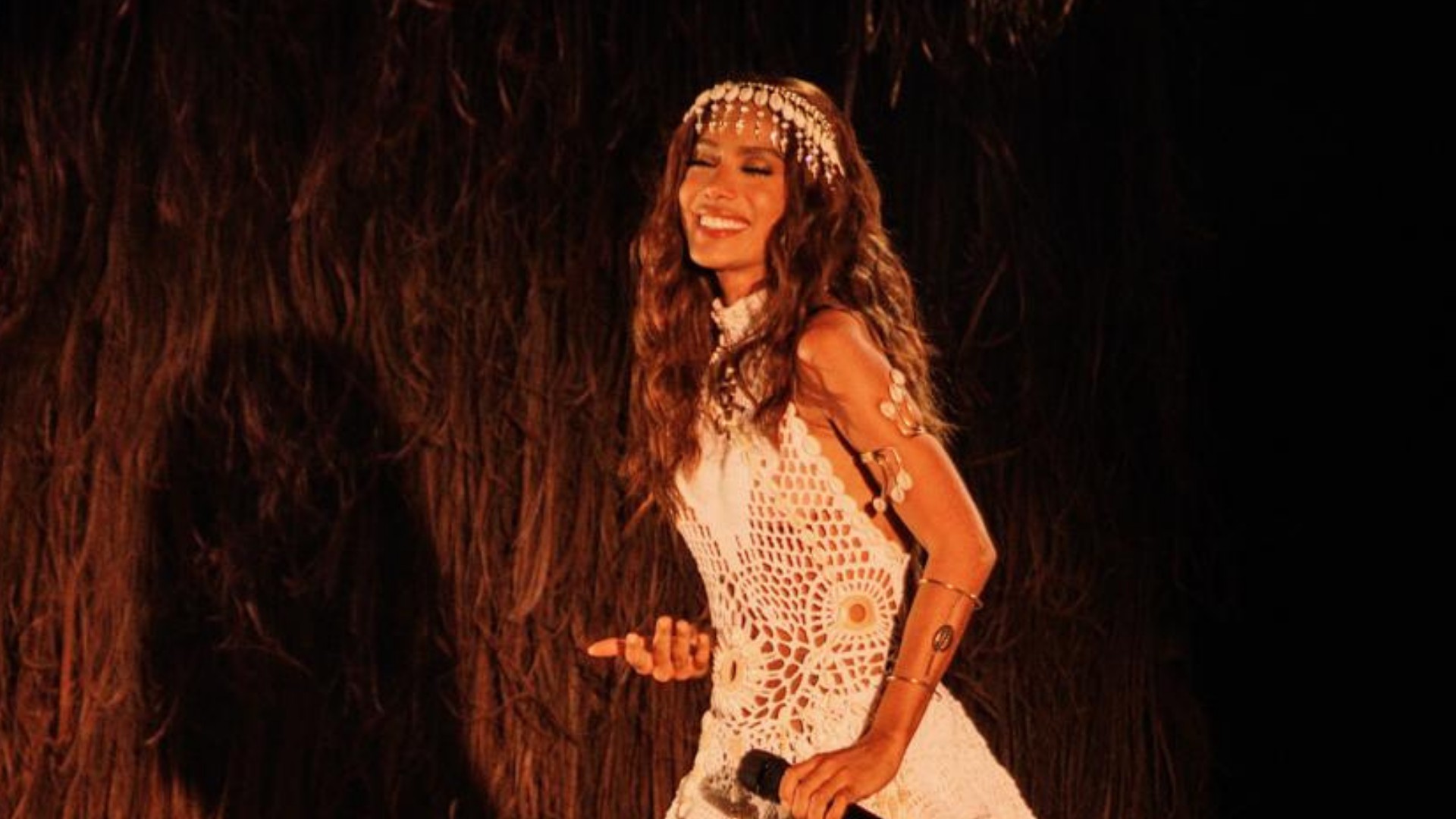 Anitta vai ao Grammy Latino 2026 com "EQUILIBRIVM" na briga pelo maior prêmio da noite