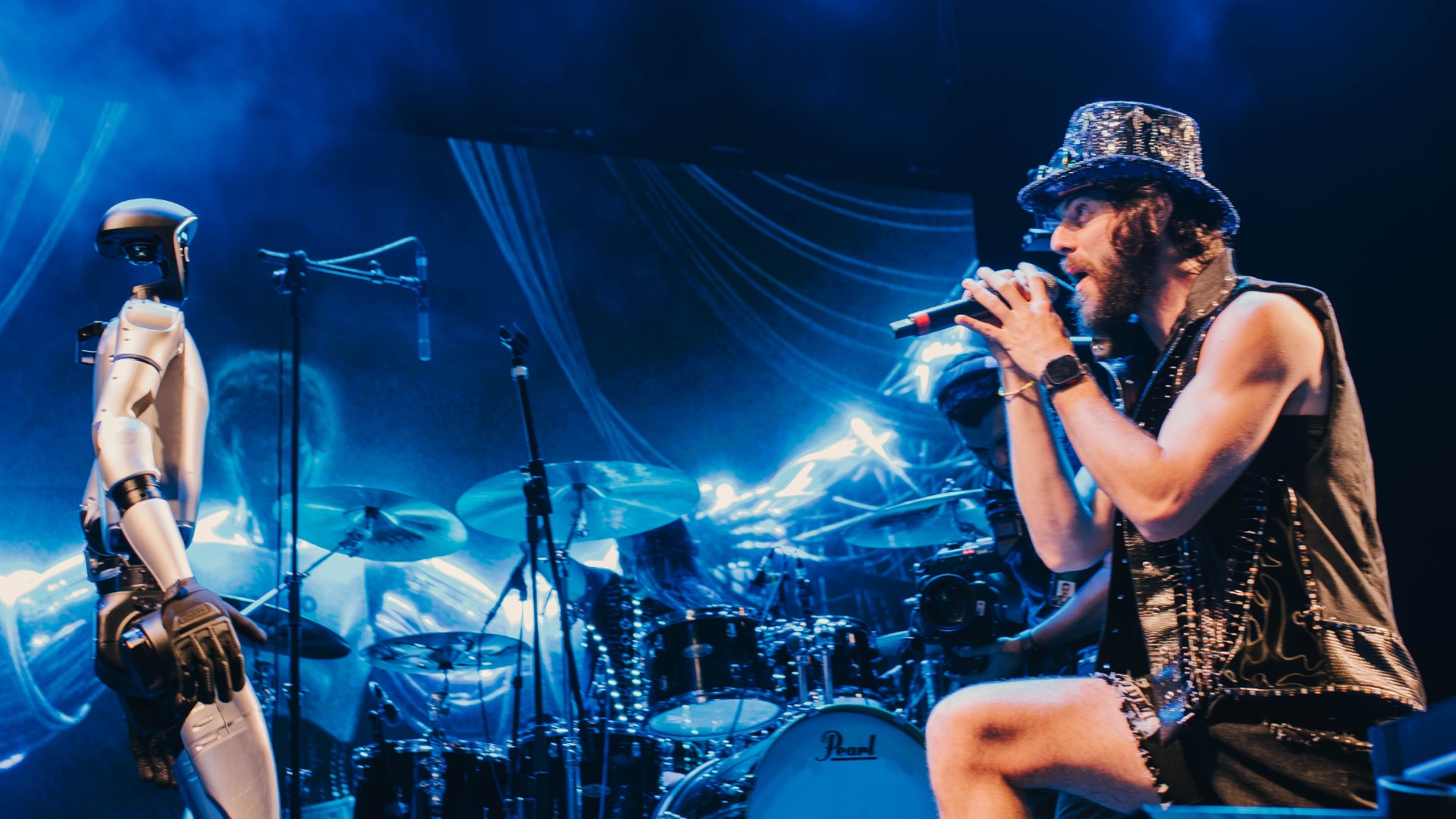 Defante arrasta público do Rock in Rio com música sobre pelos pubianos