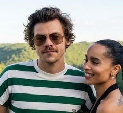 Flagrados em Nova York, Harry Styles e Zoë Kravitz trocam carinhos enquanto boatos de casamento esquentam