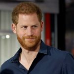 Harry volta ao Reino Unido e faz desabafo em evento de Londres