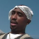 Tupac tinha ex famosa, BFF A-list e acusação de abuso antes de virar lenda