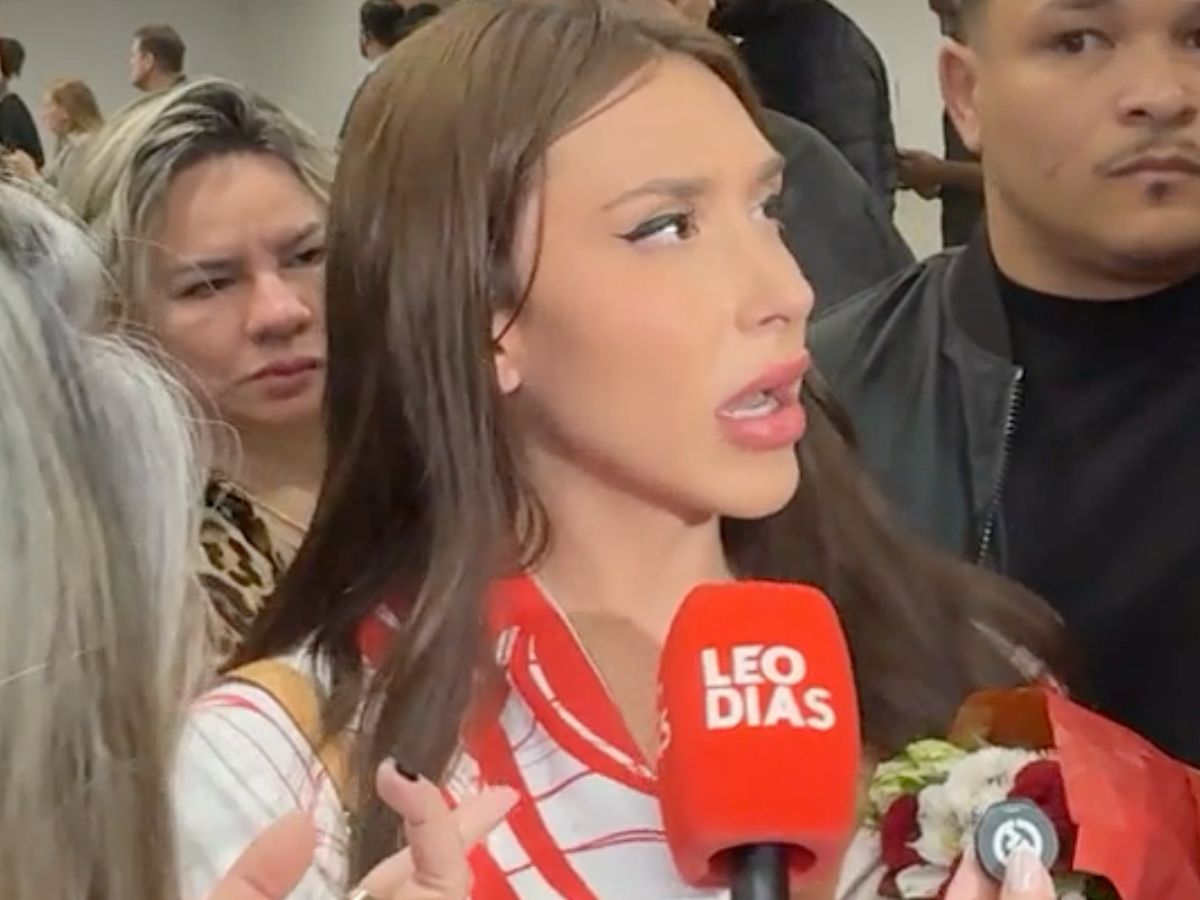 Malévola e Bruna voltam do Egito e explicam polêmica dos vídeos nas ruas