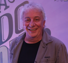 Marco Nanini pede desculpas após peça ser interrompida por intérprete de Libras