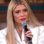 Carol Lekker anuncia morte de Rick Sollo para Adryana ao vivo e web vai ao chão