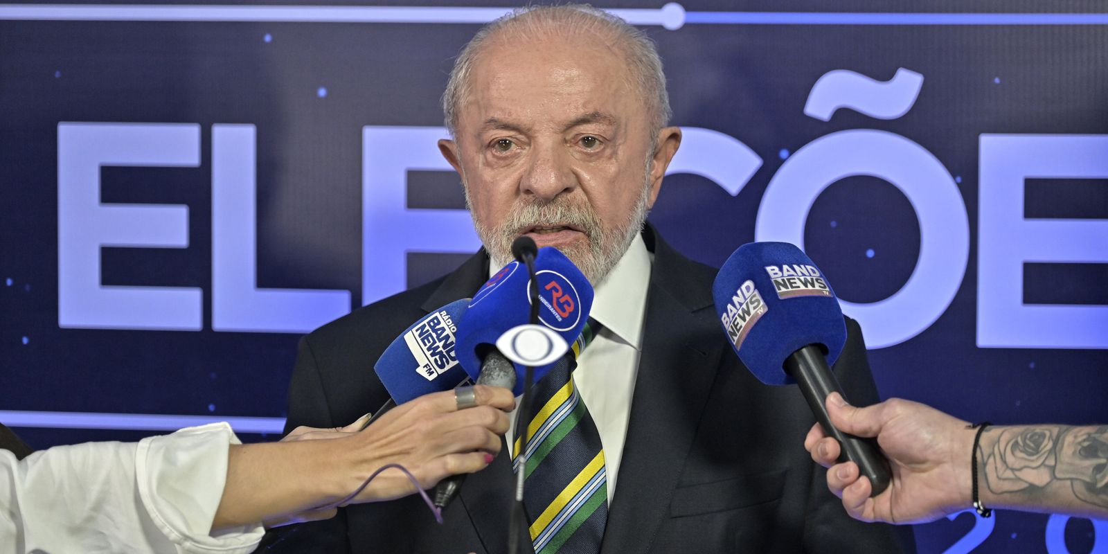 Lula autoriza quebra de sigilo no TSE e chama Flávio de covarde nas entrelinhas