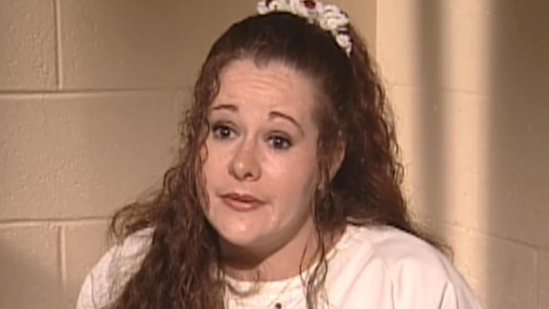 Christa Pike fala após sobreviver à execução: "Não fico um momento sem dor"