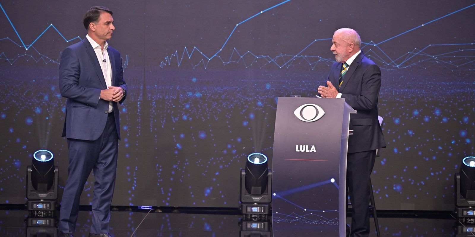 Lula detona Flávio com R$ 134 milhões e assassinatos no primeiro debate da Band