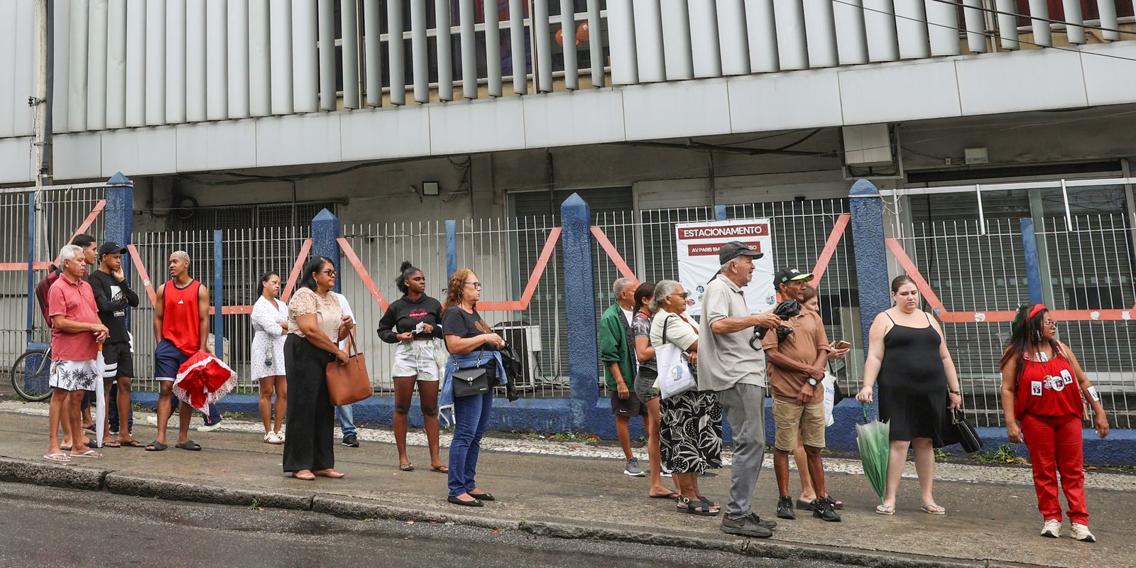 Policial militar preso vendendo voto por R$ 114 no Rio